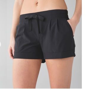 [美品] Spring Break Away Short (サイズ6) Lululemon spring breakaway short. - Gem